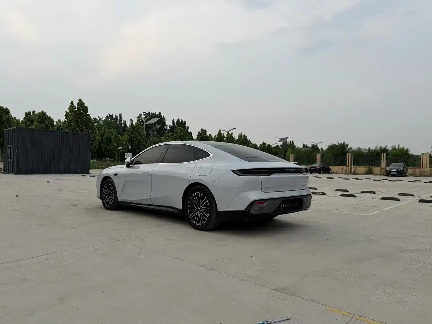 Galaxy Star 8 2025 Model 130km EM-i Premium Edition — миниатюра 6
