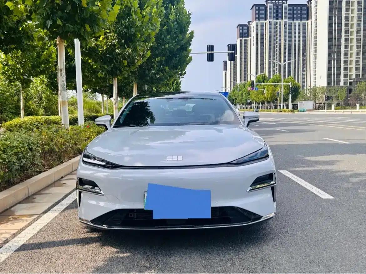 Galaxy Star 8 2025 Model 130km EM-i Premium Edition — миниатюра 2