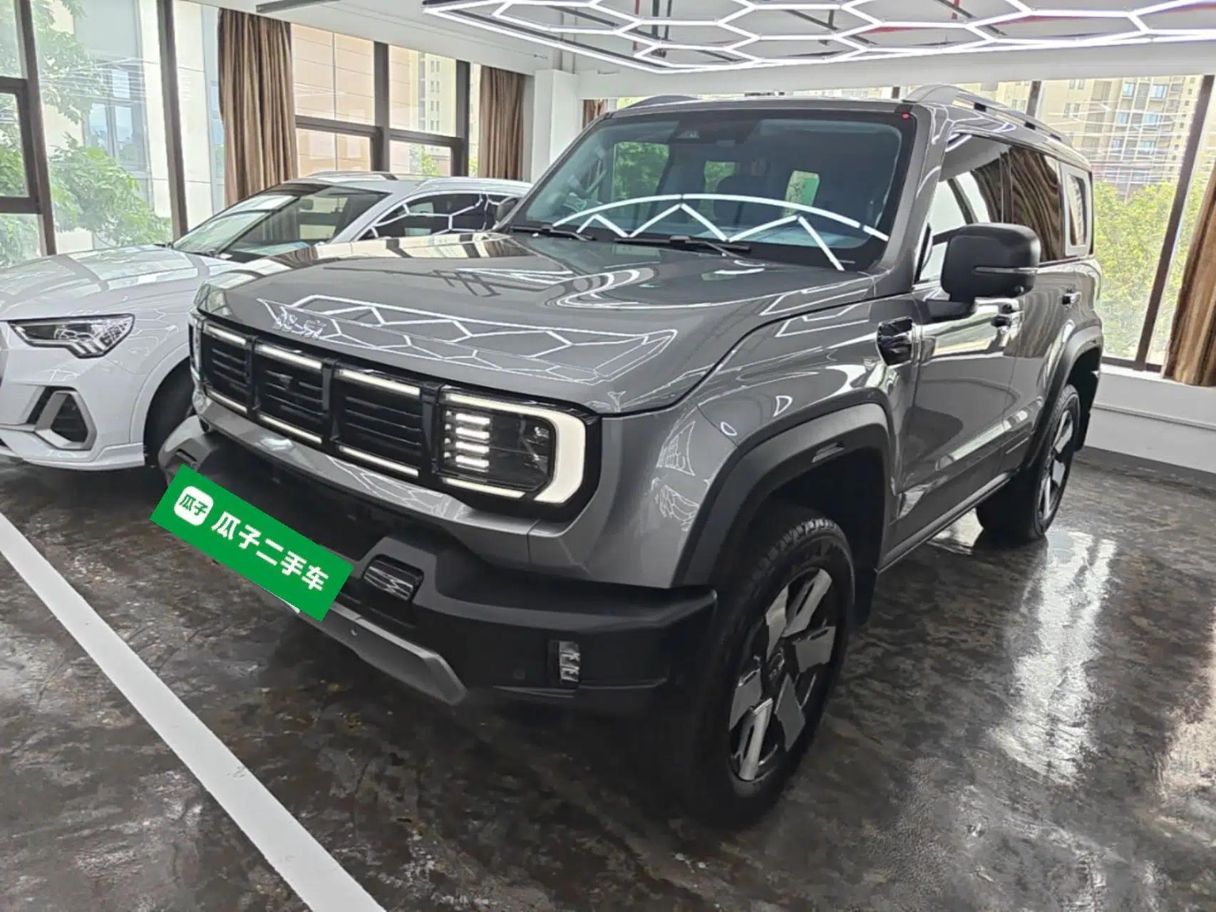 BAIC Off-Road BJ40 Electric Drive 2025 Advanced Edition — миниатюра 1