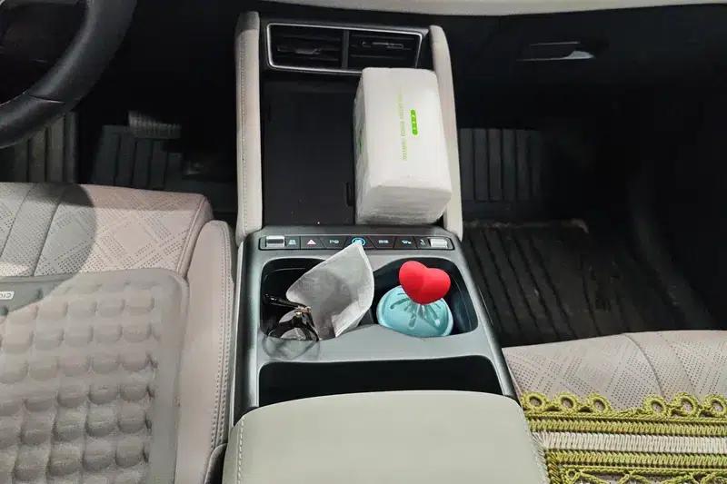 Yuan UP 2025 Smart Driving Edition 401KM Vitality Edition — миниатюра 11