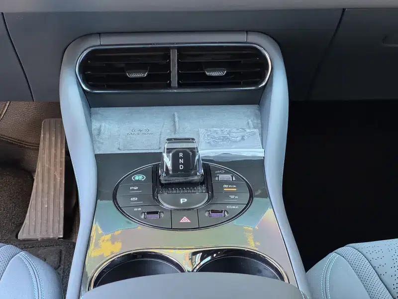 Seal 06GT 2025 Smart Drive Edition 505 2WD Wave Plus Edition — миниатюра 15