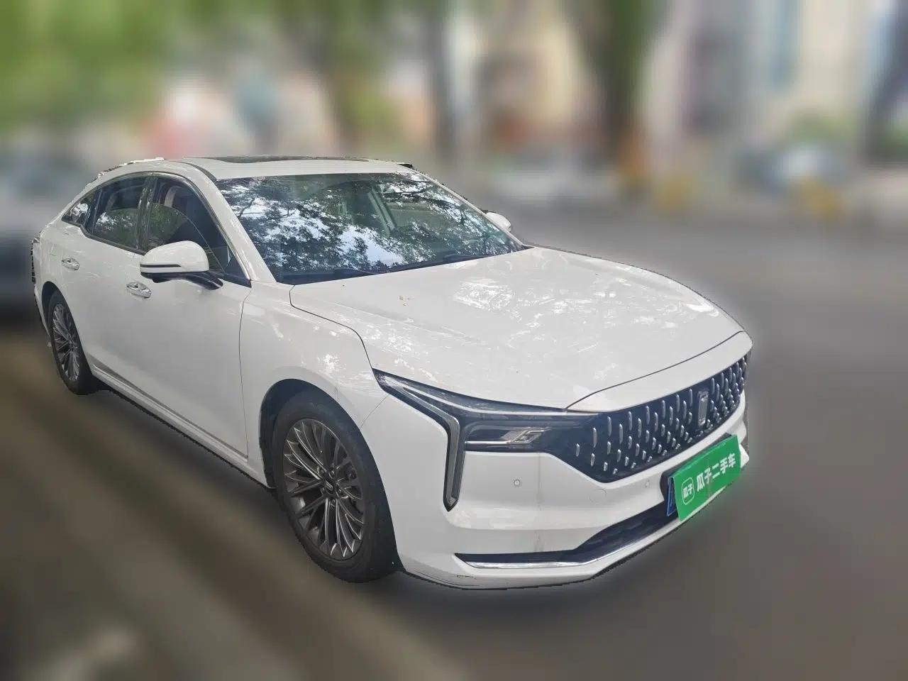 Bestune B70 2023 Third Generation 1.5T Automatic Enjoyment Version — миниатюра 3