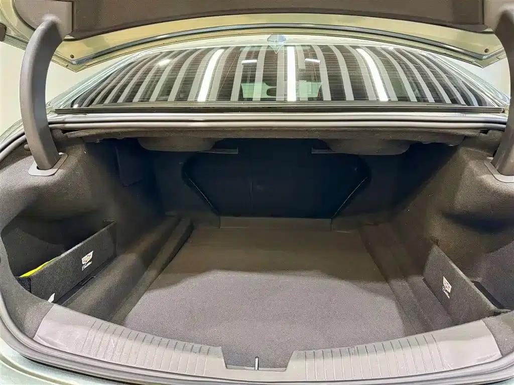 2023 Cadillac CT5 28T Luxury (Standard Edition) — миниатюра 12