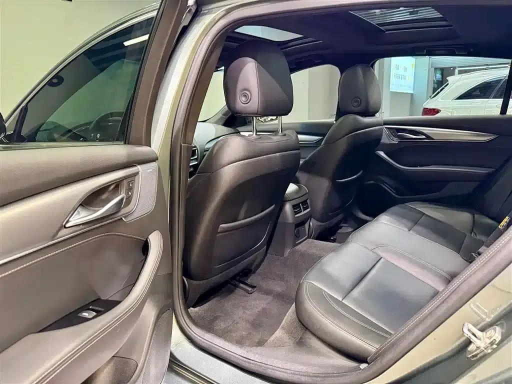 2023 Cadillac CT5 28T Luxury (Standard Edition) — миниатюра 27