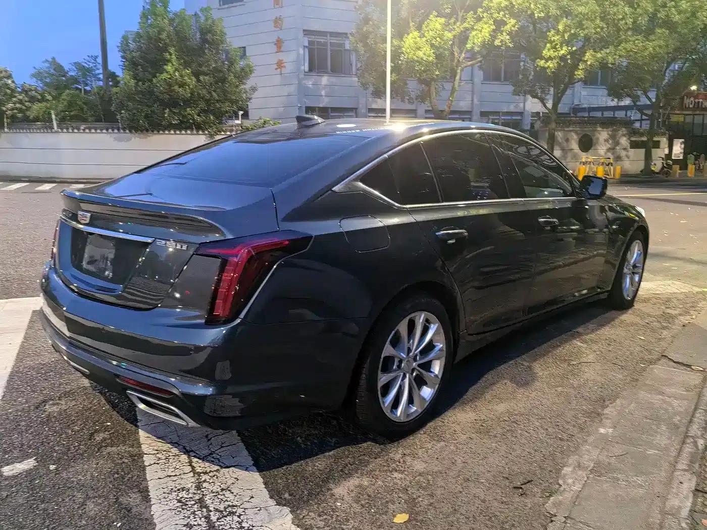 2022 Cadillac CT5 28T Luxury — миниатюра 13