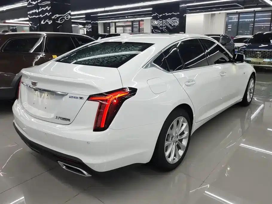 2021 Cadillac CT5 28T Luxury — миниатюра 3