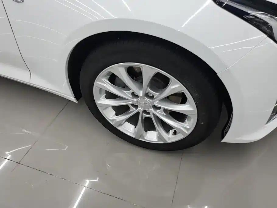 2021 Cadillac CT5 28T Luxury — миниатюра 6