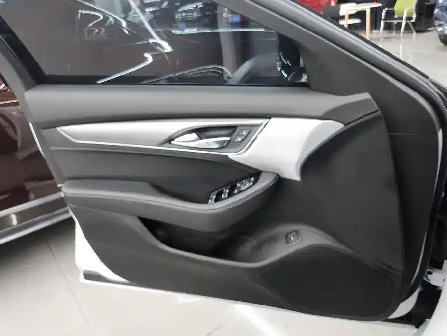 2021 Cadillac CT5 28T Luxury — миниатюра 7