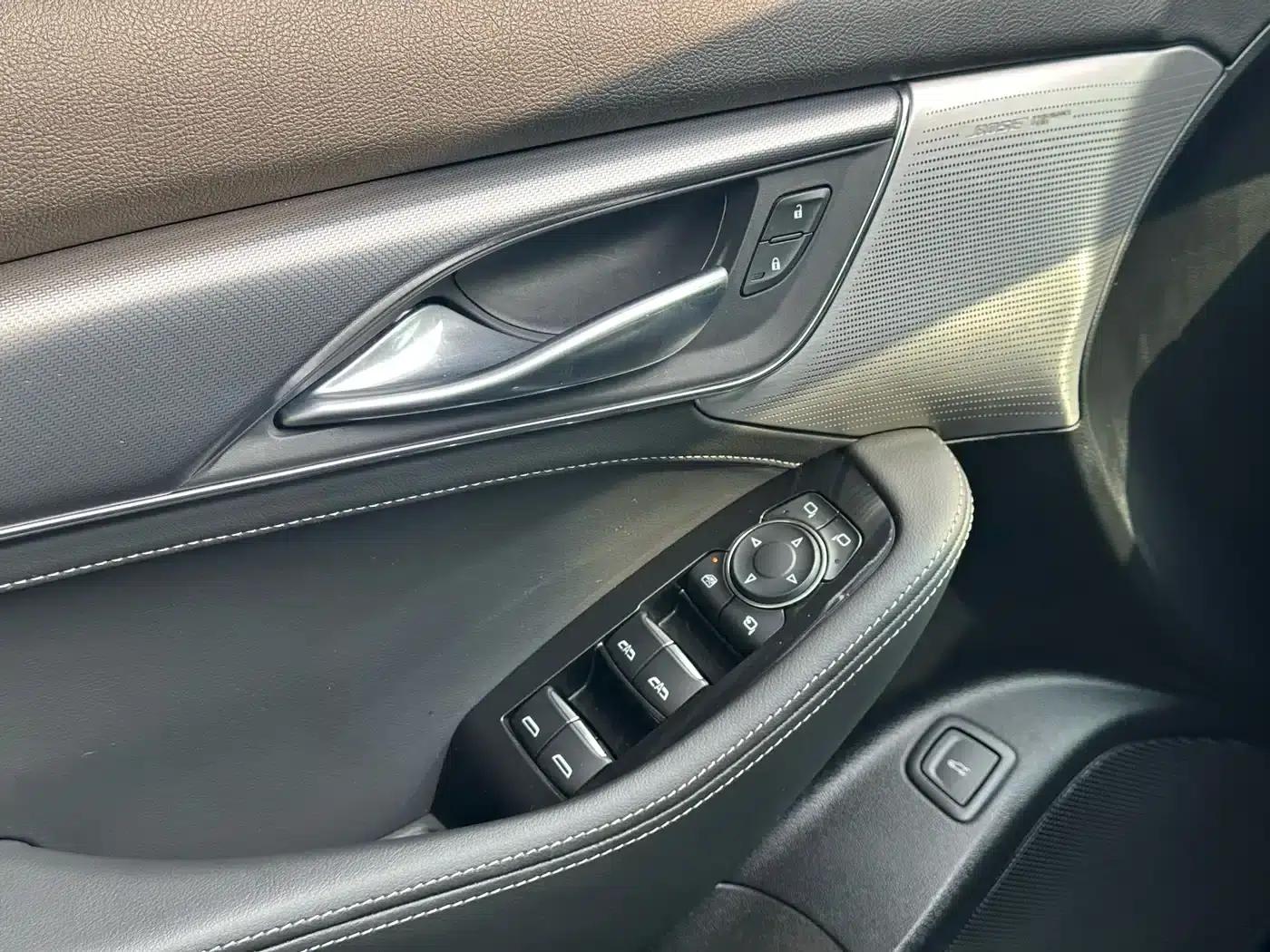 2020 Cadillac CT5 28T Luxury — миниатюра 22