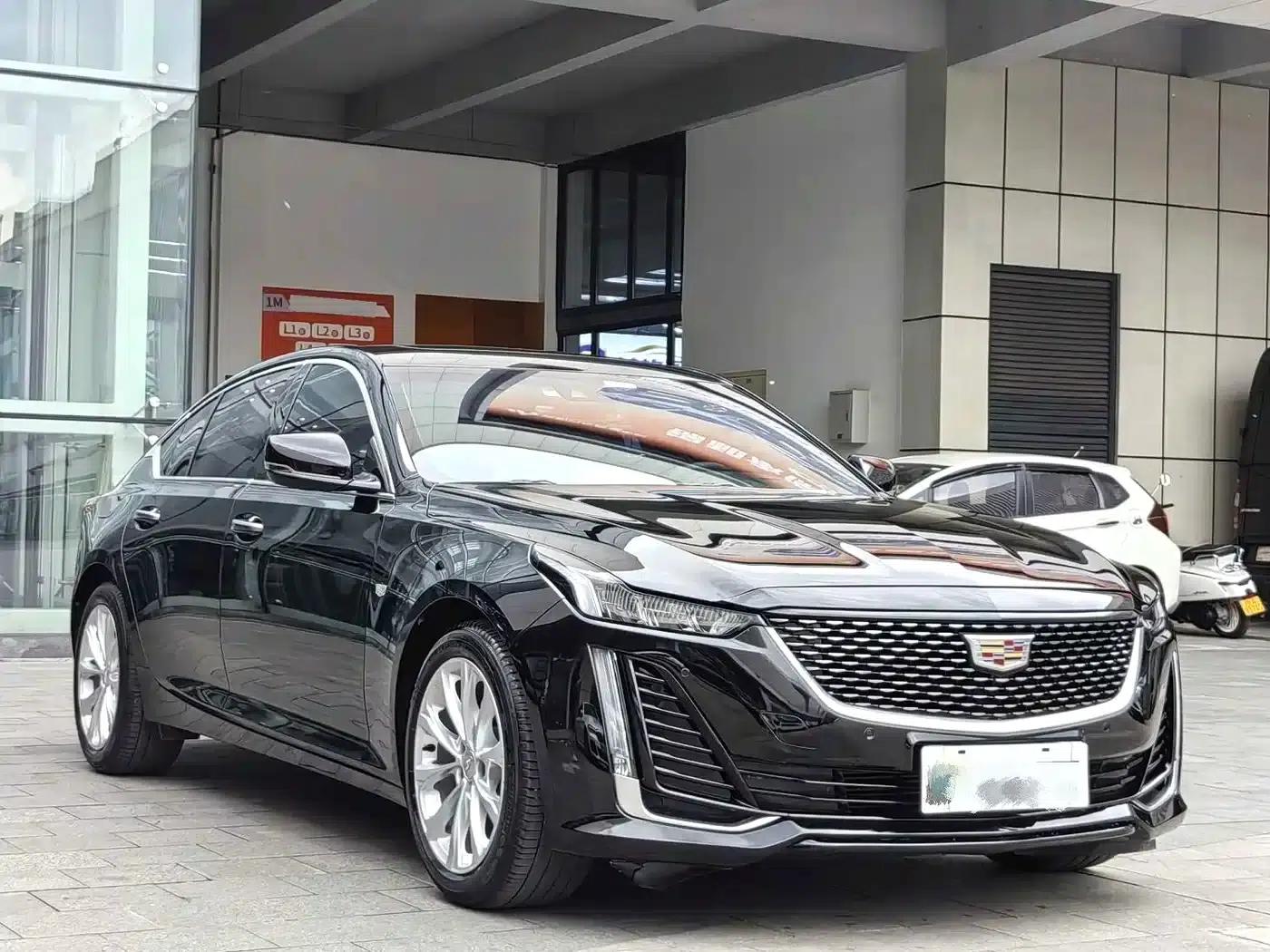 2022 Cadillac CT5 28T Luxury — миниатюра 3