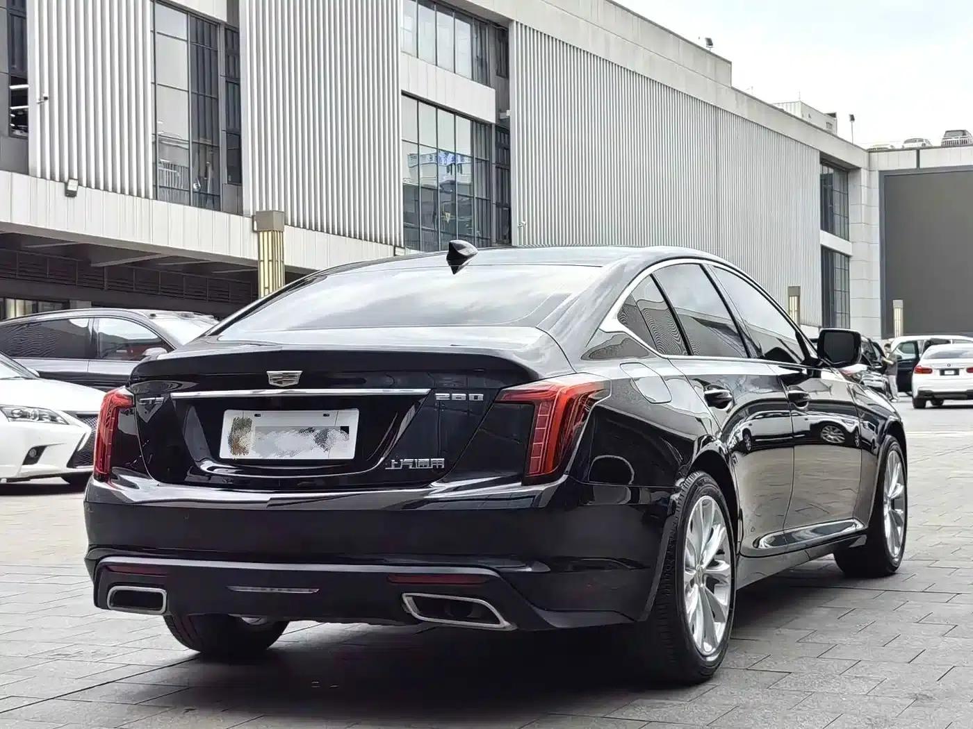 2022 Cadillac CT5 28T Luxury — миниатюра 4