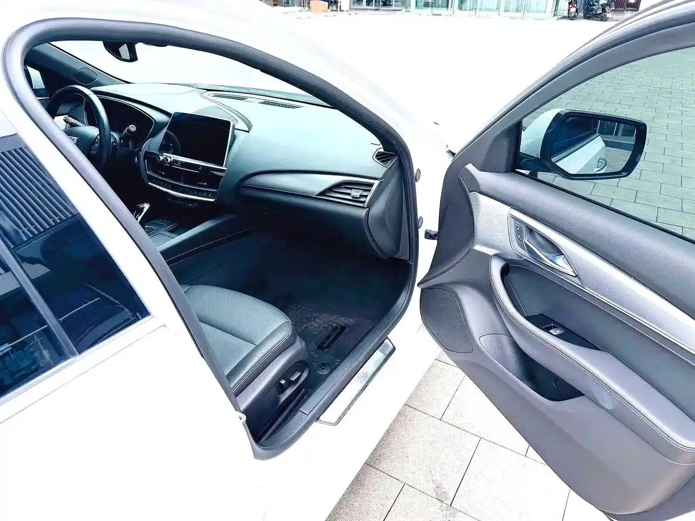 2020 Cadillac CT5 28T Luxury — миниатюра 11