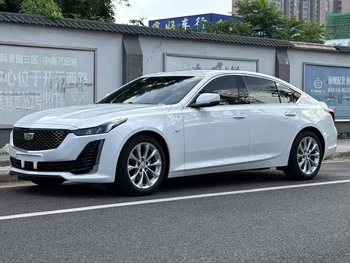 2021 Cadillac CT5 28T Luxury — миниатюра 1