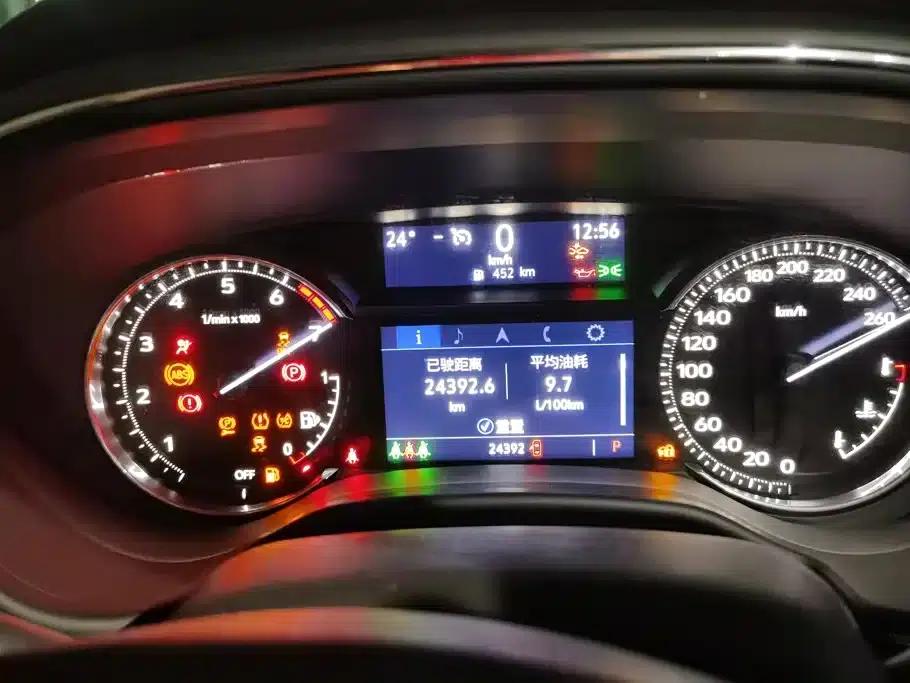 2022 Cadillac CT5 28T Luxury — миниатюра 14