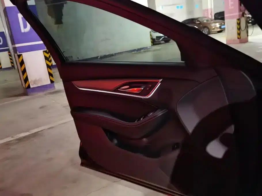 2022 Cadillac CT5 28T Luxury — миниатюра 7