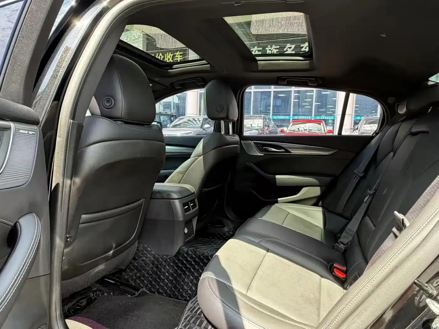 2021 Cadillac CT5 28T Luxury — миниатюра 6