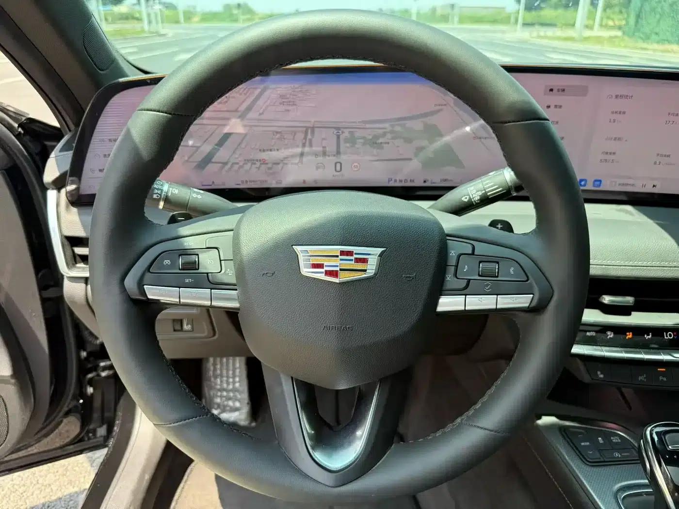 2025 Cadillac CT5 28T City Sport Edition — миниатюра 4