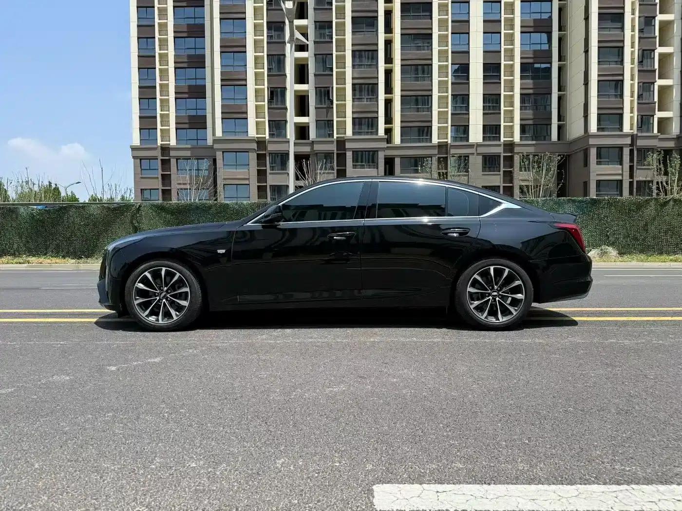 2025 Cadillac CT5 28T City Sport Edition — миниатюра 7