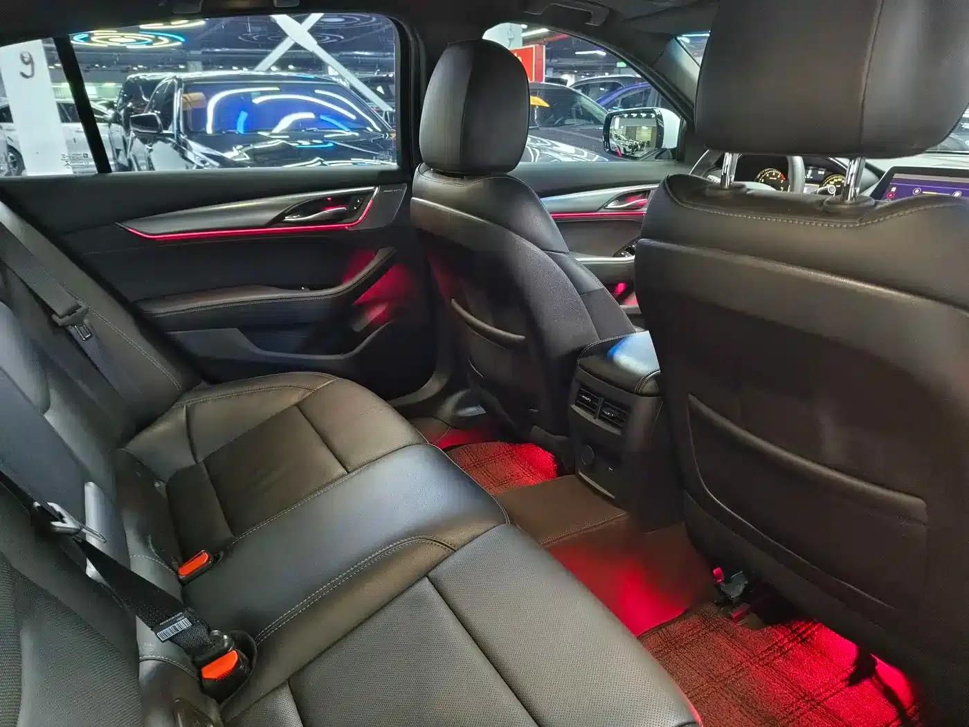 2022 Cadillac CT5 28T Luxury — миниатюра 11