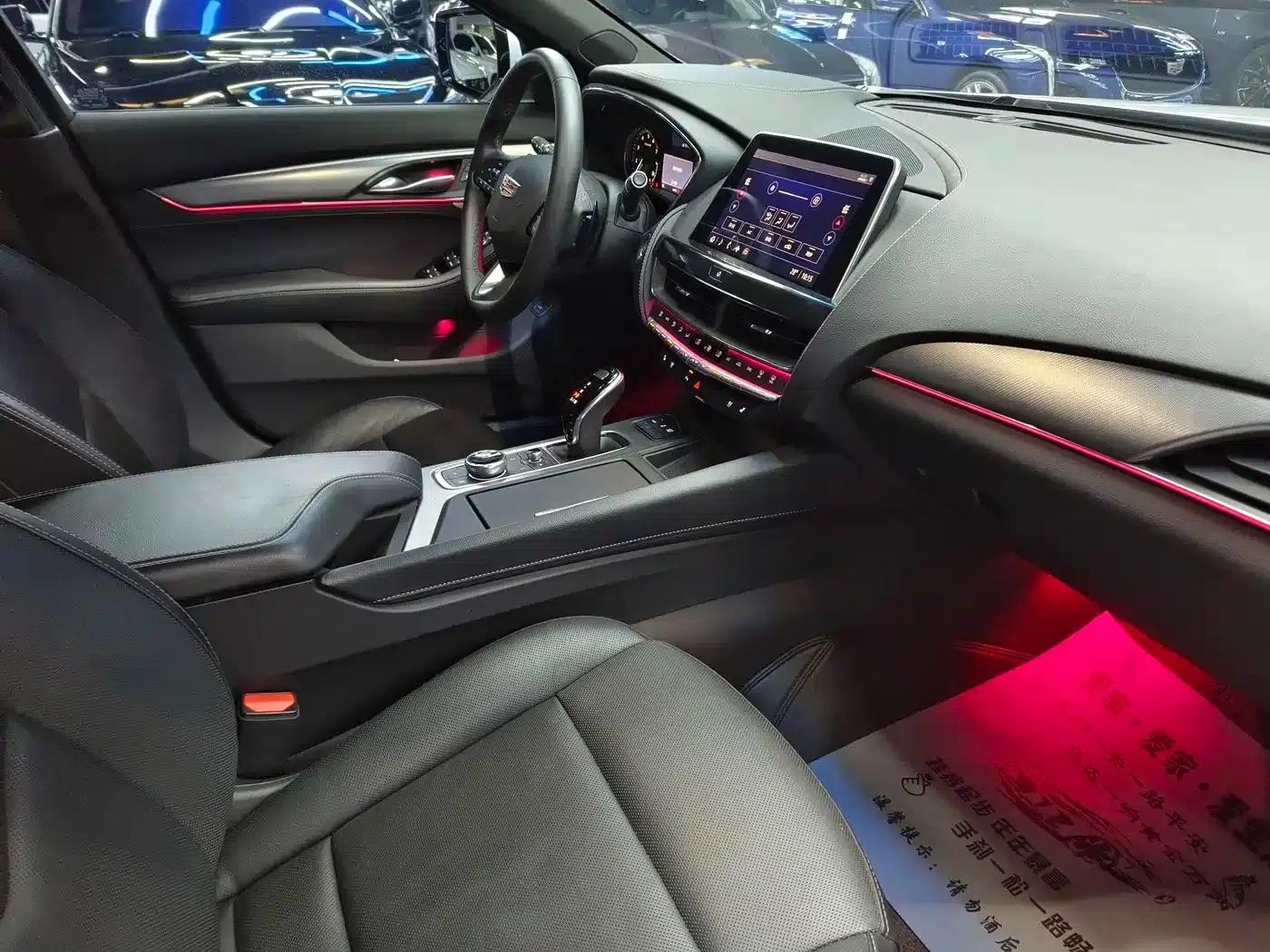 2022 Cadillac CT5 28T Luxury — миниатюра 12