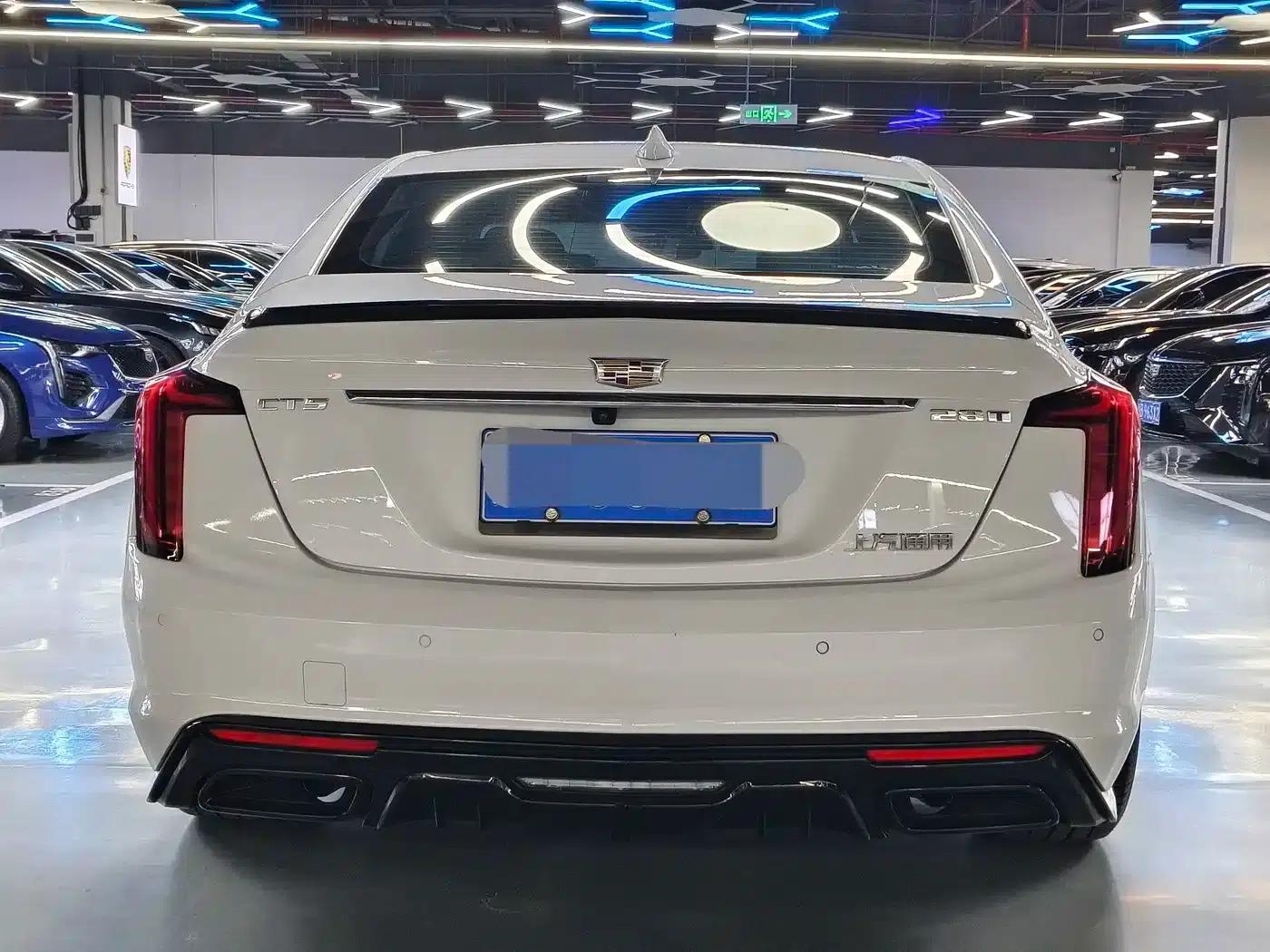 2022 Cadillac CT5 28T Luxury — миниатюра 14