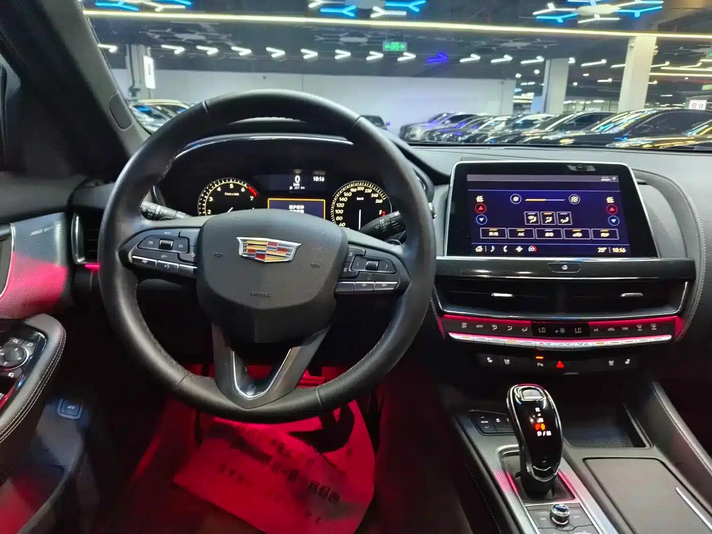 2022 Cadillac CT5 28T Luxury — миниатюра 8