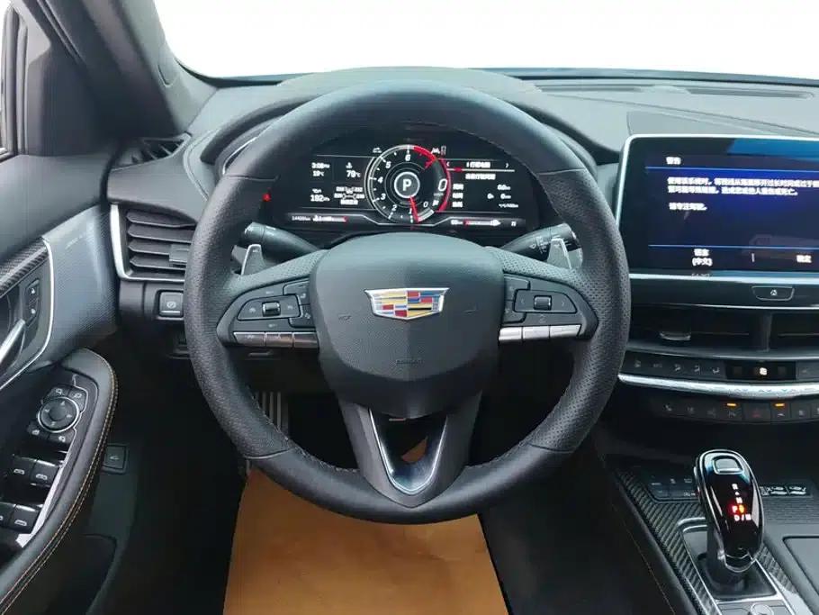 2023 Cadillac CT5 28T Platinum Edition — миниатюра 15