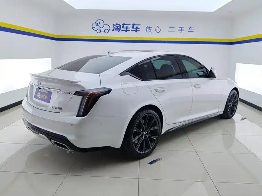 2023 Cadillac CT5 28T Platinum Edition — миниатюра 3