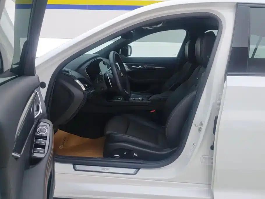 2023 Cadillac CT5 28T Platinum Edition — миниатюра 9