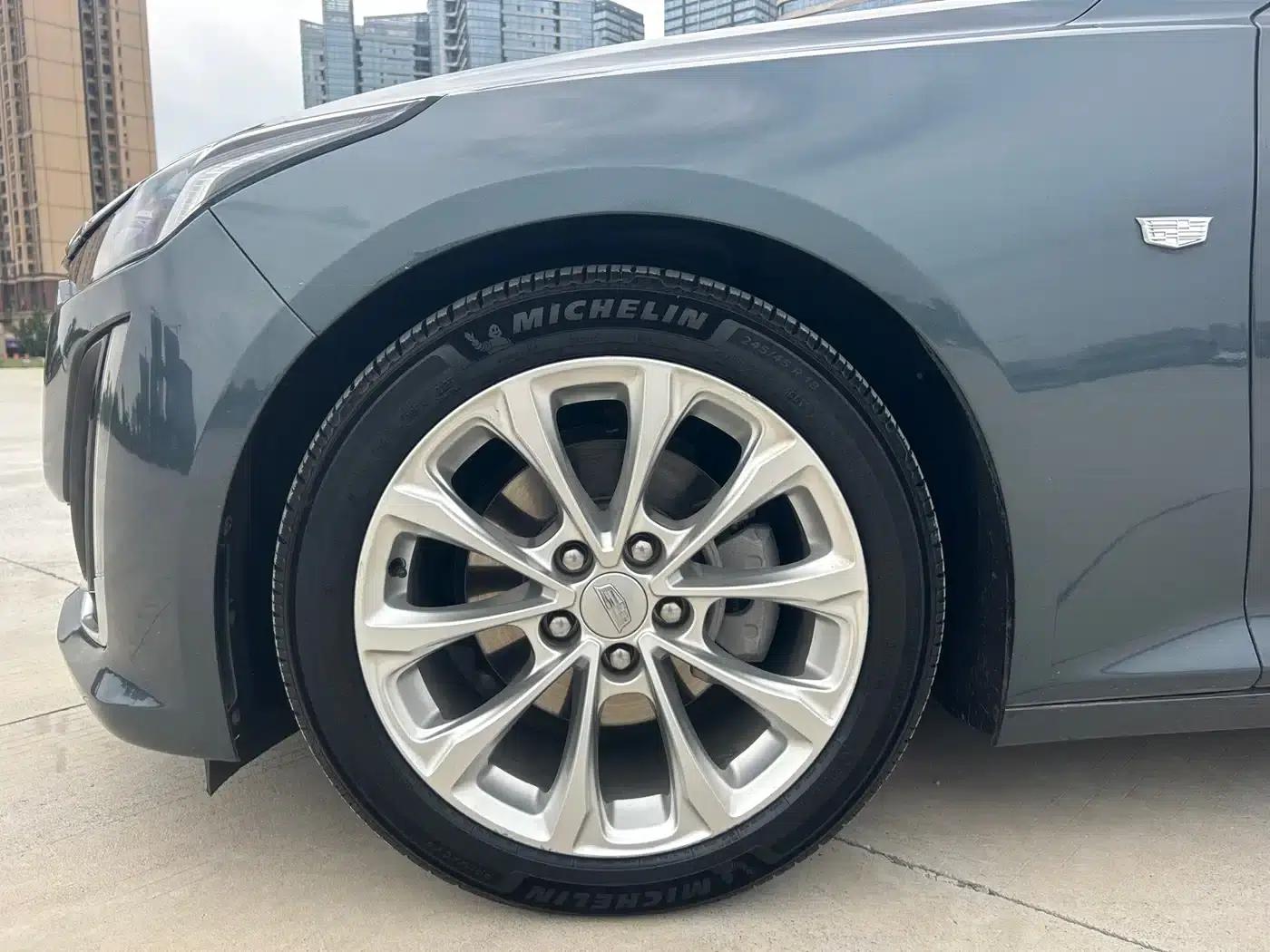 2021 Cadillac CT5 28T Luxury — миниатюра 4
