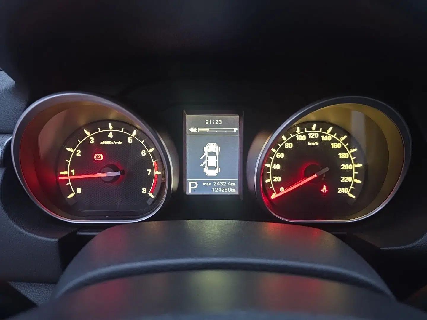 Bestune B50 2016 1.6L Automatic Luxury Model — миниатюра 11