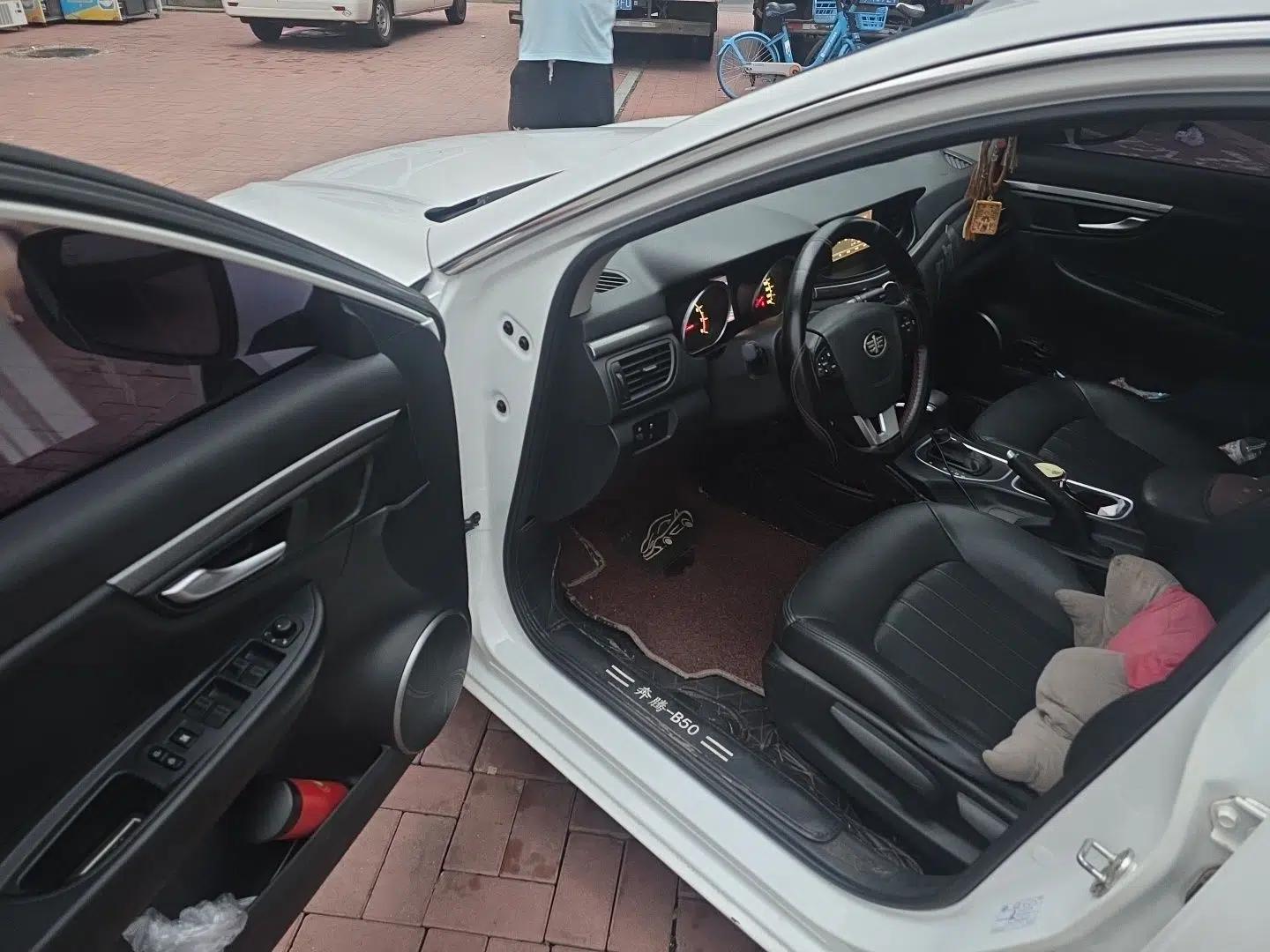 Bestune B50 2016 1.6L Automatic Luxury Model — миниатюра 16