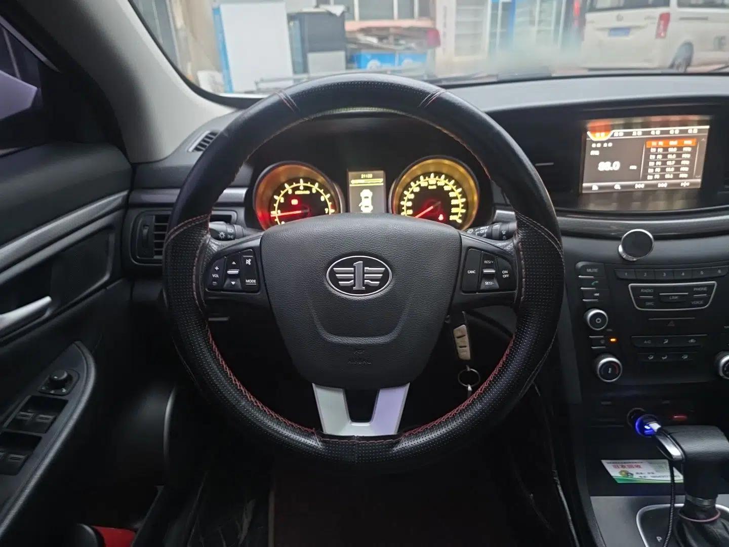 Bestune B50 2016 1.6L Automatic Luxury Model — миниатюра 10