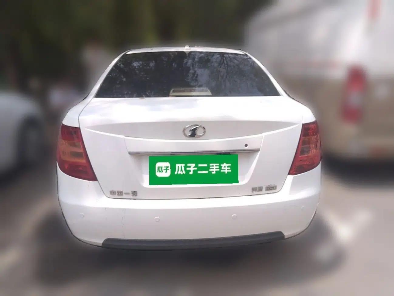 Bestune B50 2012 1.6L automatic with sunroof — миниатюра 5