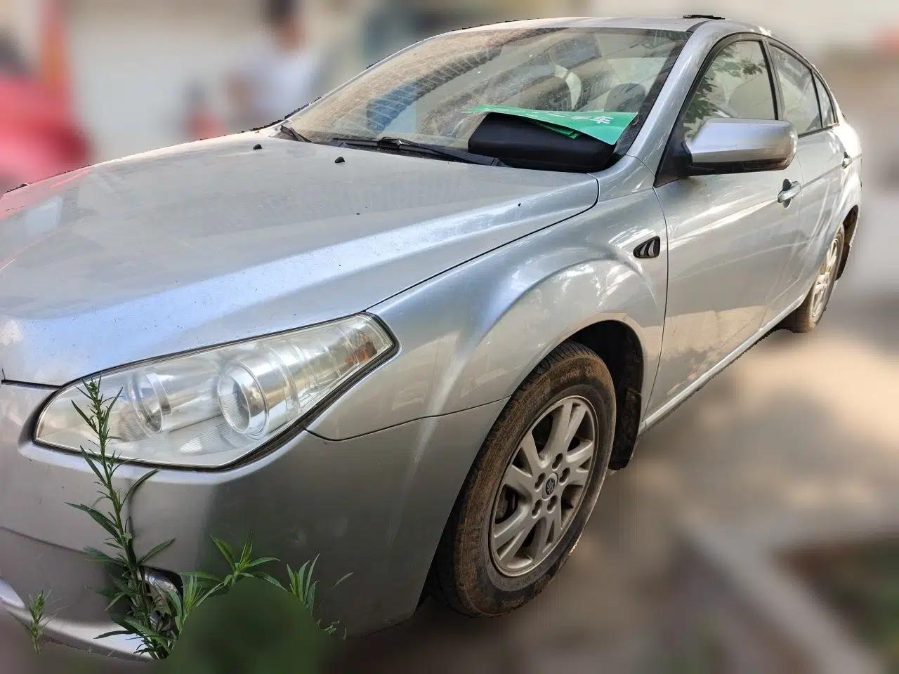 Bestune B50 2012 1.6L manual fashion version — миниатюра 1