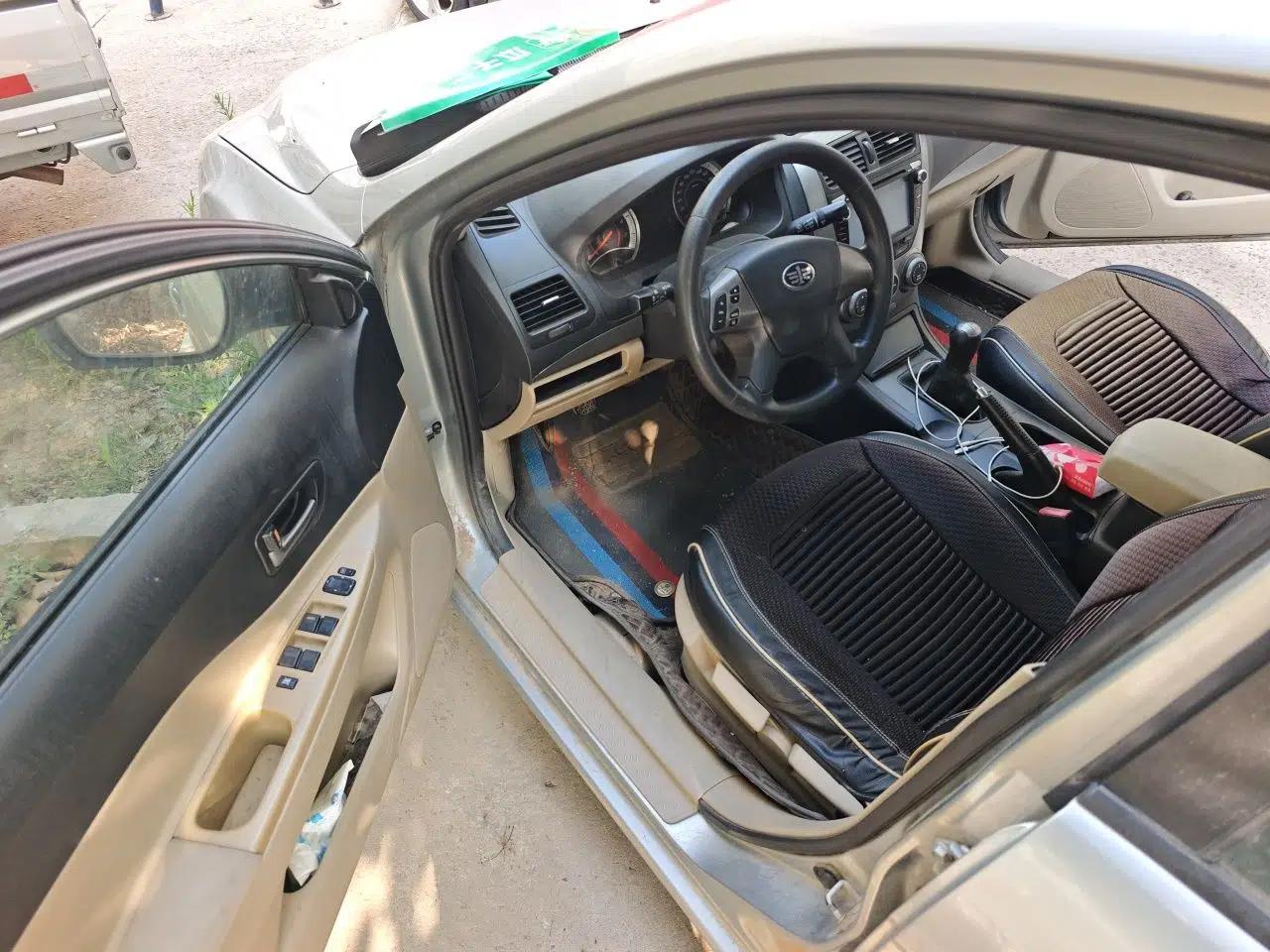 Bestune B50 2012 1.6L manual fashion version — миниатюра 16