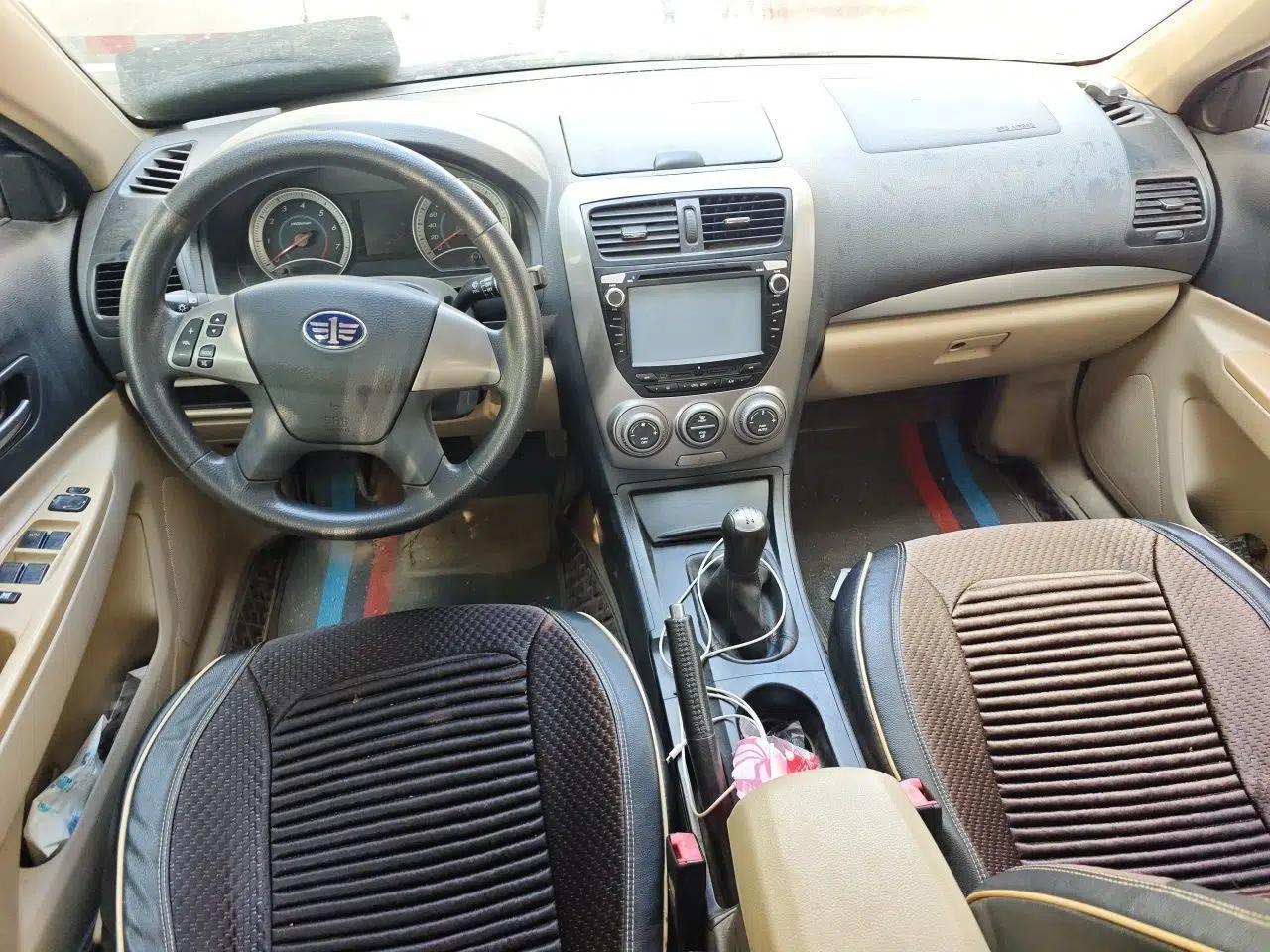 Bestune B50 2012 1.6L manual fashion version — миниатюра 9