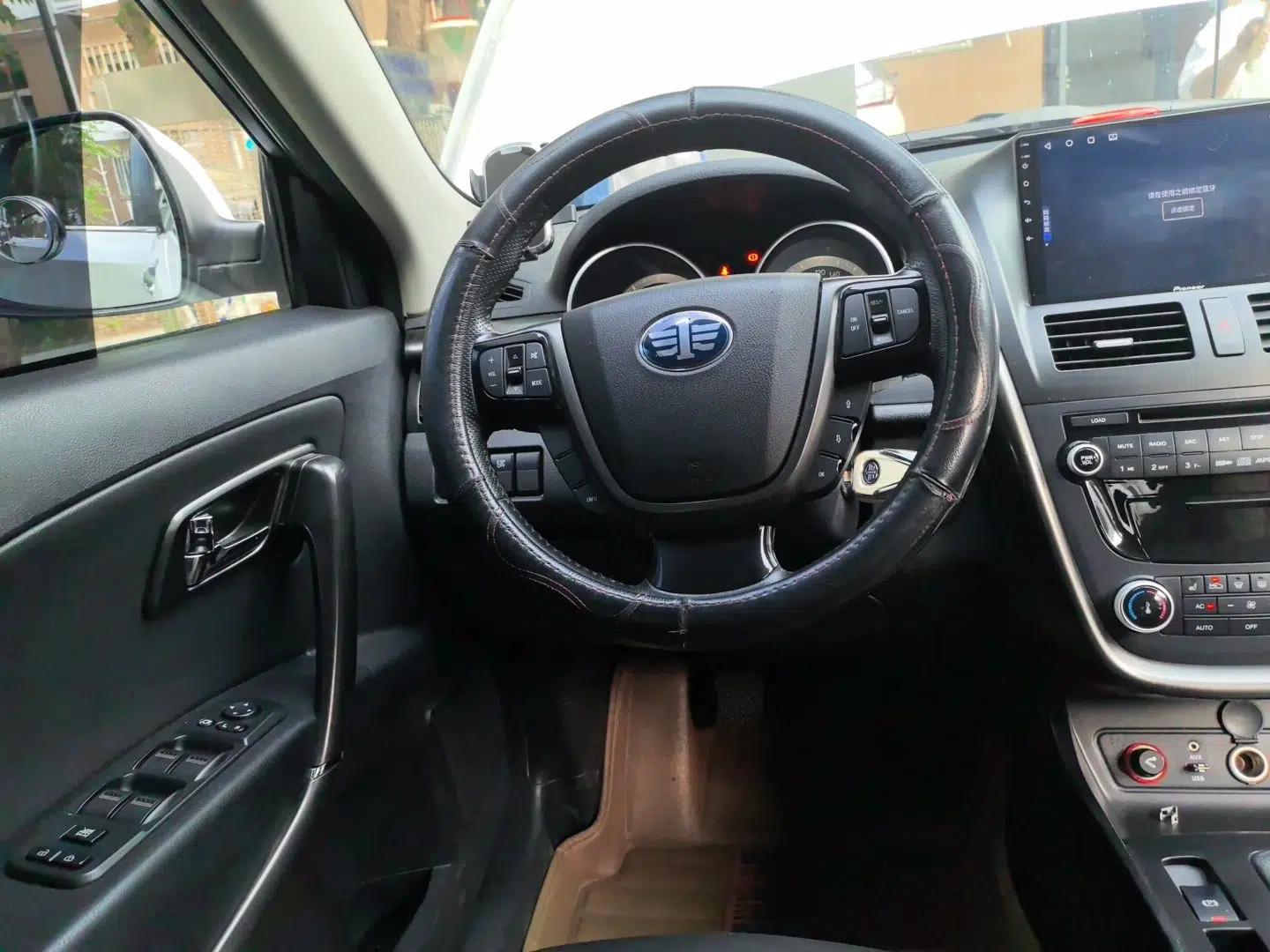 Bestune X80 2016 2.0L Manual Luxury Edition — миниатюра 16