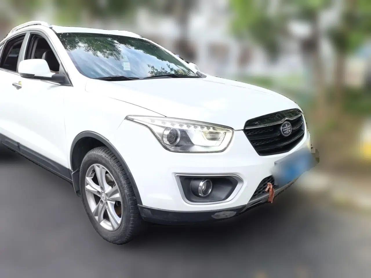Bestune X80 2016 2.0L Manual Luxury Edition — миниатюра 3