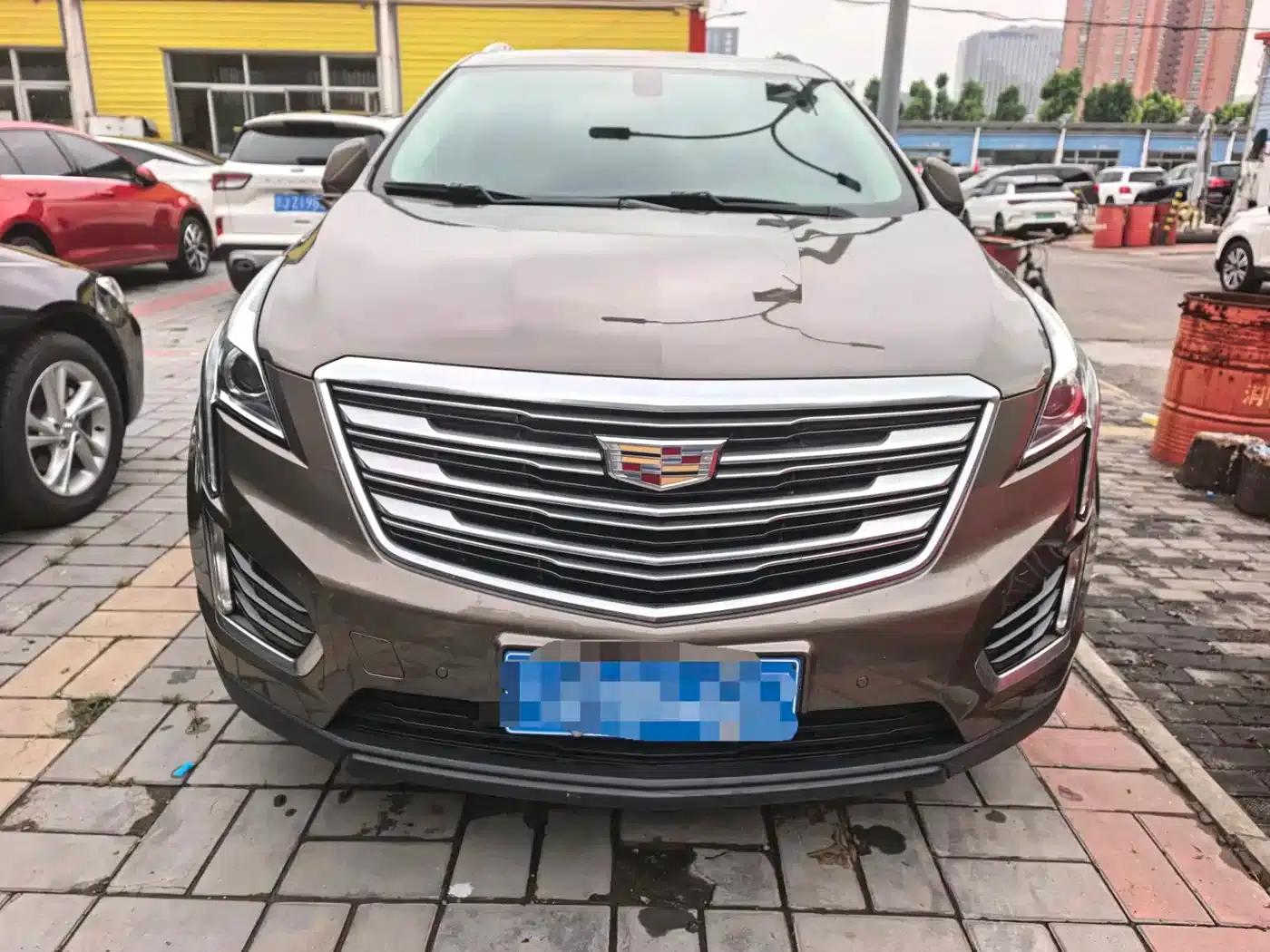 2016 Cadillac XT5 25T Luxury — миниатюра 2