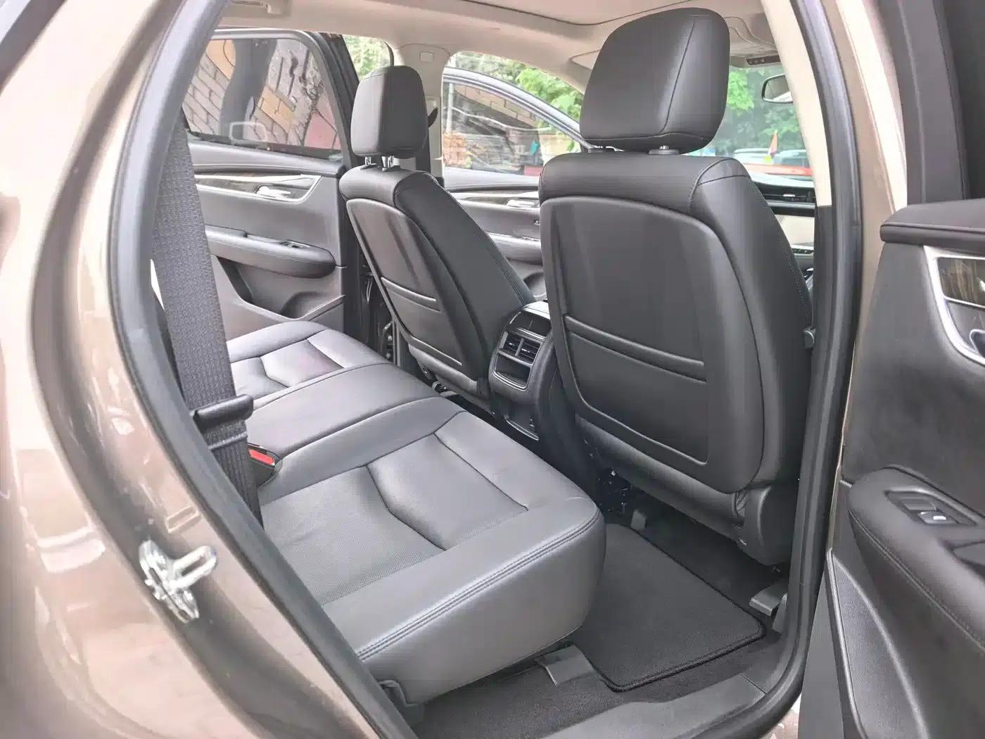 2016 Cadillac XT5 25T Luxury — миниатюра 8
