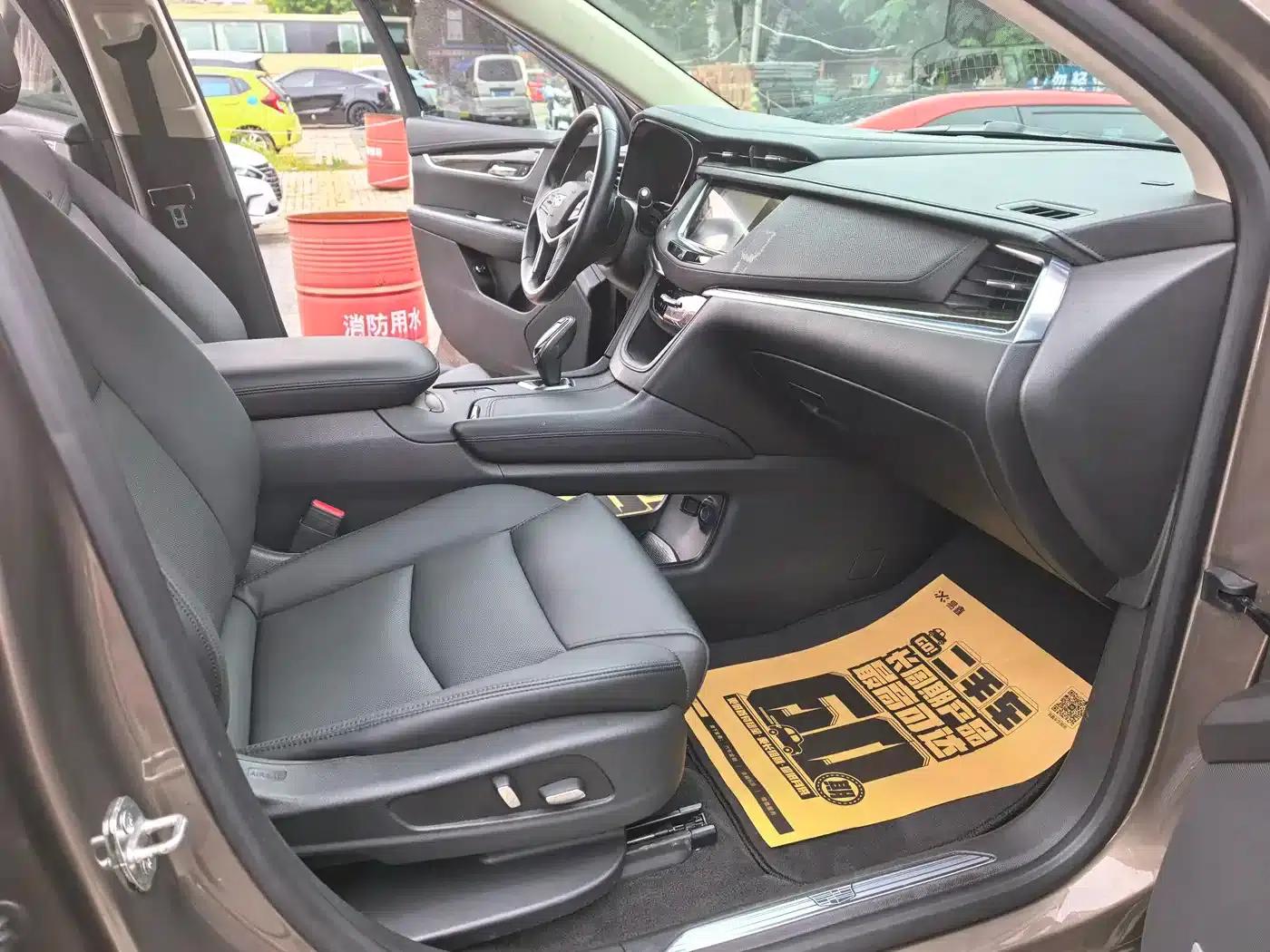 2016 Cadillac XT5 25T Luxury — миниатюра 9
