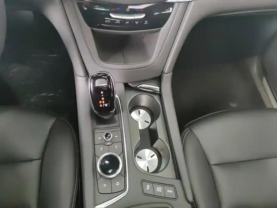 Cadillac XT5 2023 2.0T 2WD Fashion Edition — миниатюра 16