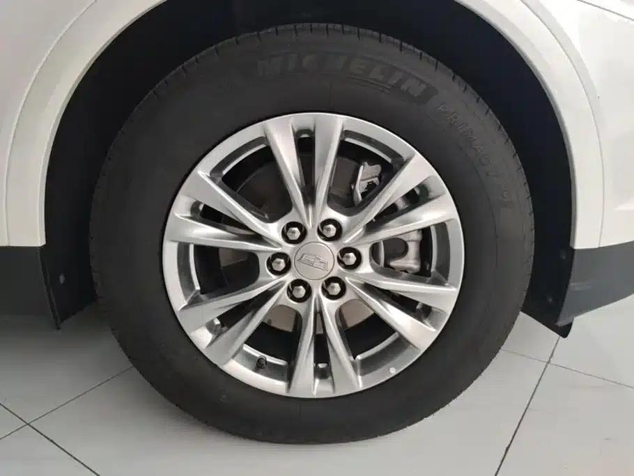 Cadillac XT5 2023 2.0T 2WD Fashion Edition — миниатюра 6