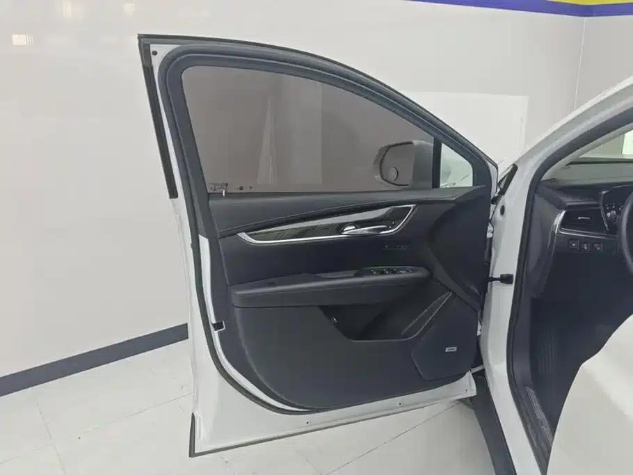 Cadillac XT5 2018 25T Luxury — миниатюра 7
