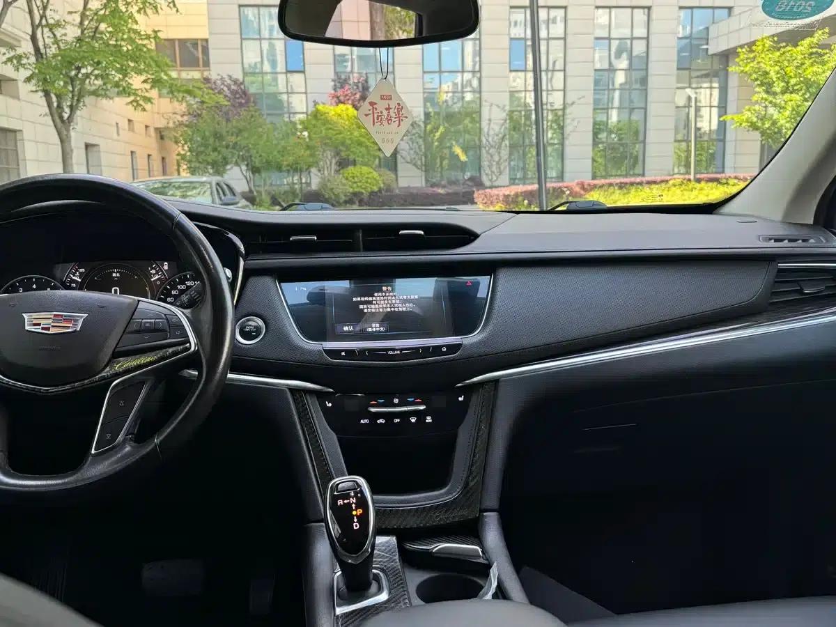 Cadillac XT5 2018 25T Luxury — миниатюра 13