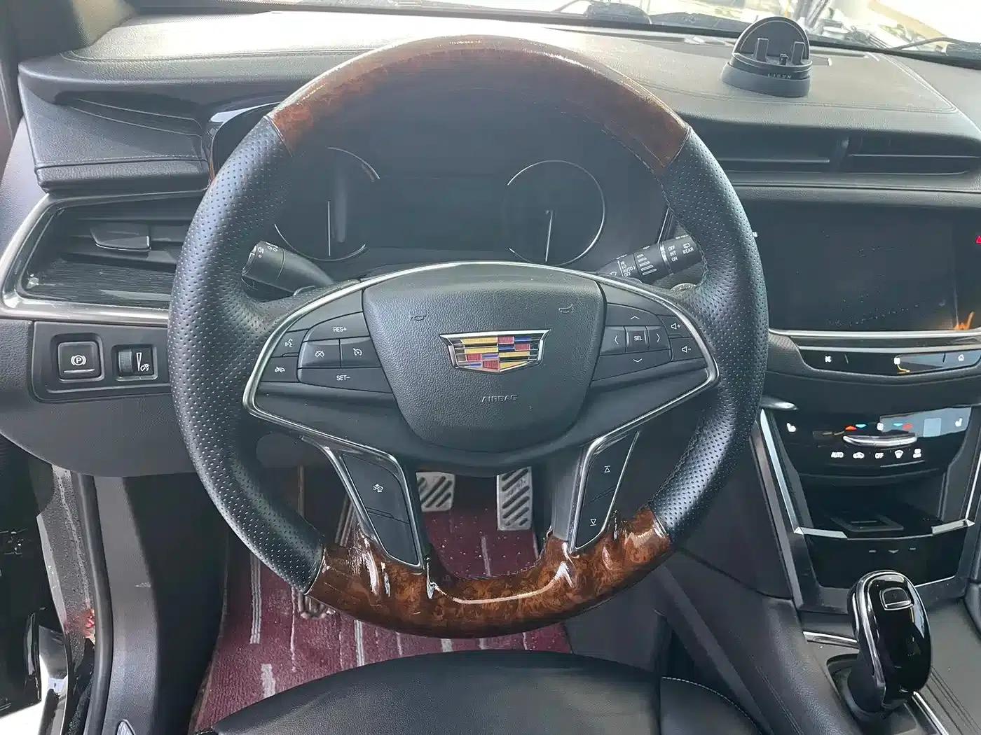 Cadillac XT5 2020 28T AWD Luxury — миниатюра 6