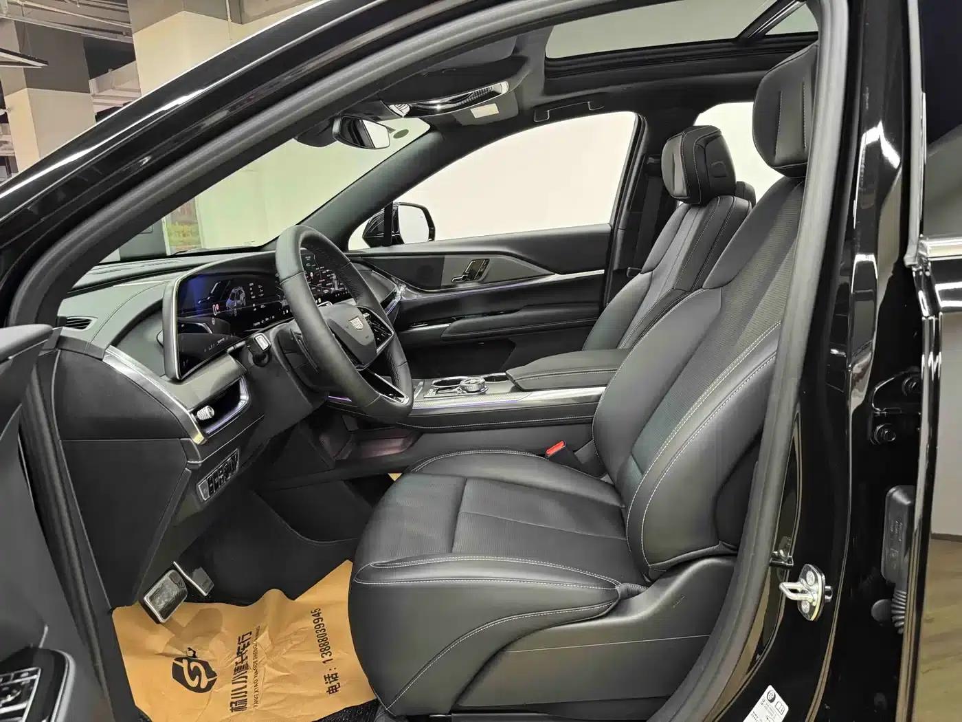Cadillac XT5 2026 2.0T Metropolitan Edition — миниатюра 12
