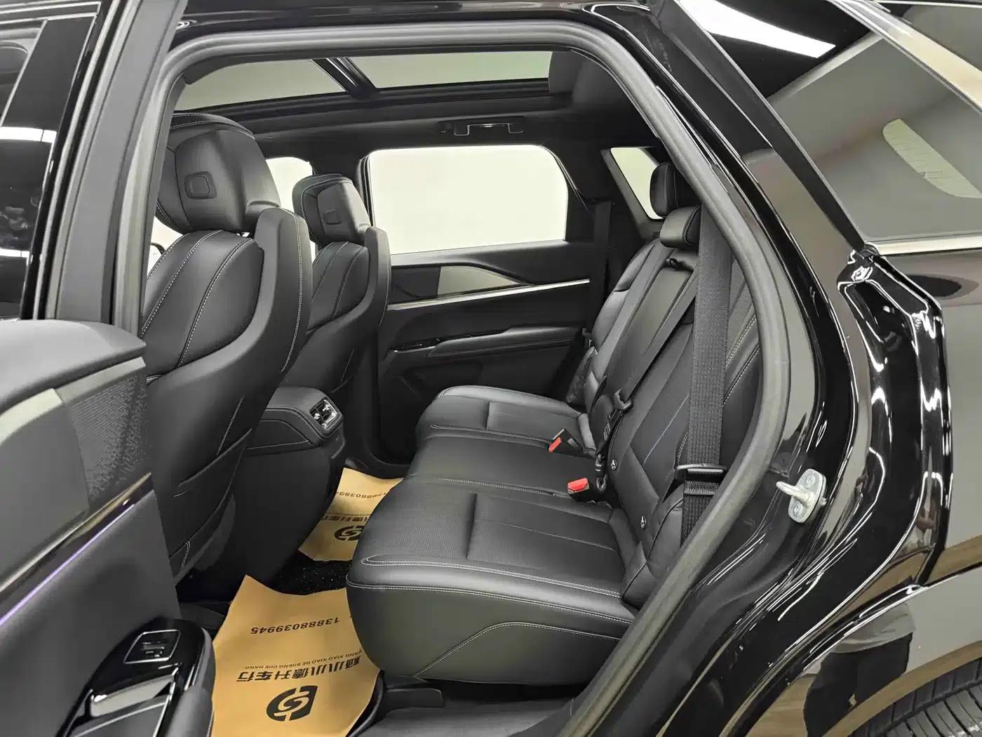 Cadillac XT5 2026 2.0T Metropolitan Edition — миниатюра 16