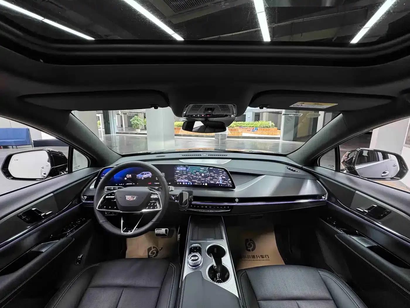 Cadillac XT5 2026 2.0T Metropolitan Edition — миниатюра 18